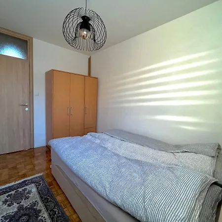 Apartman Monile * 特拉夫尼克